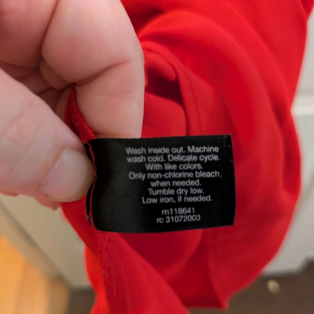 🔴3/$15 Lane Bryant red, tie front blouse, size 26 - Picture 7 of 11